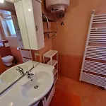 In 40895