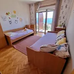 In 40895