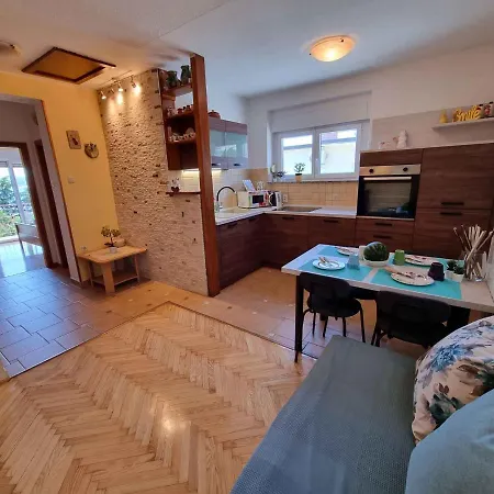 Apartment In 40895 Crikvenica