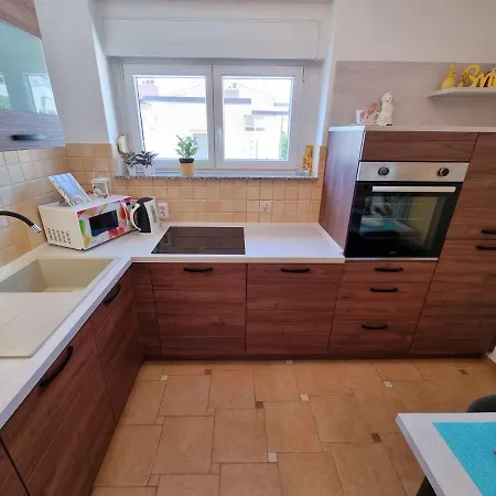 Apartment In 40895
